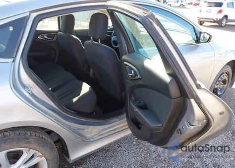 2016 Chrysler 200 Limited from USA, damaged, VIN 1C3CCCAB3GN181392